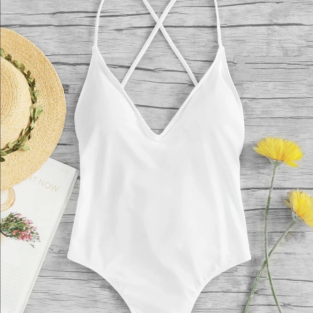 Criss crossed ruched detail one piece swimsuit xl